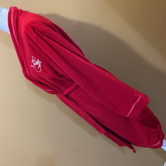 La Vie en Rose red plush super soft robe - Picture 3 of 9